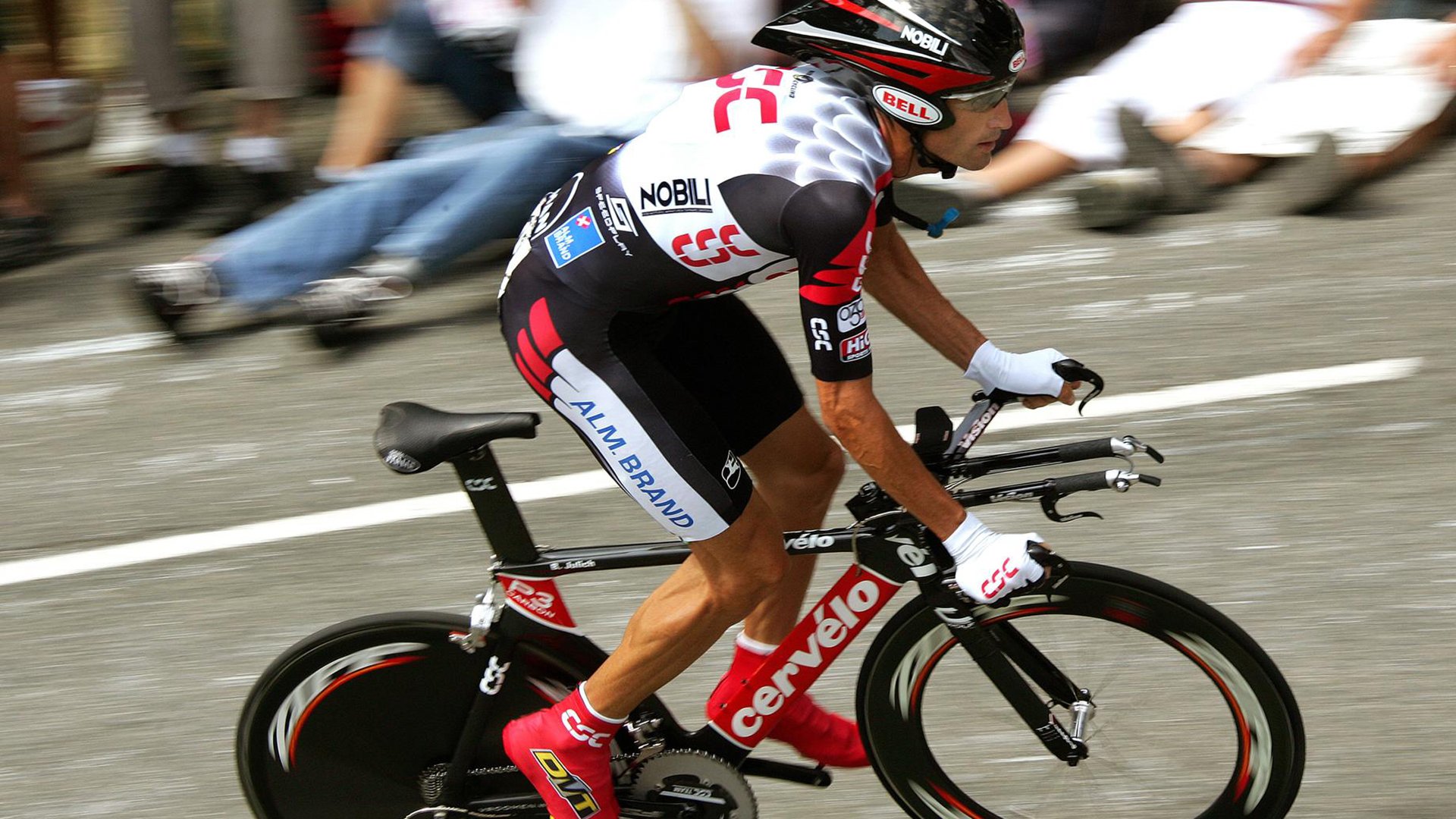 库里三分球神准再创纪录 勇士主场力克强敌